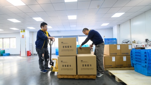 哪些電子類產(chǎn)品適合找組裝代加工廠